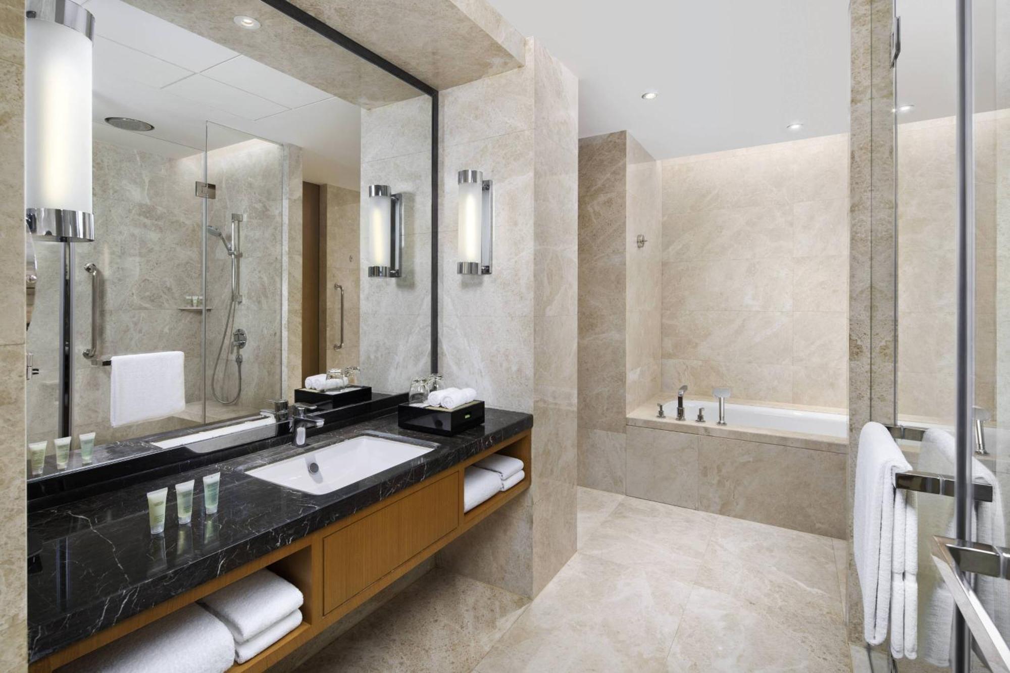 Hotel Courtyard By Marriott Zhengzhou East Zewnętrze zdjęcie