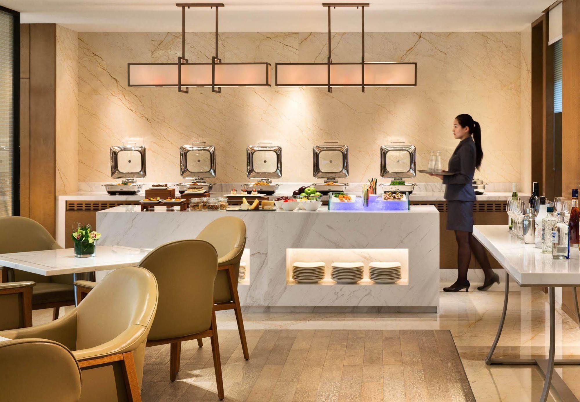 Hotel Courtyard By Marriott Zhengzhou East Zewnętrze zdjęcie